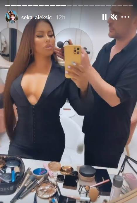 seka aleksic grudi silikoni foto