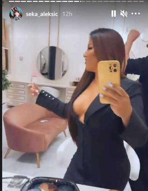 seka aleksic grudi silikoni foto