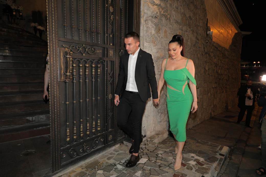 Ceca o Zvezdama Granda