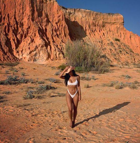 nikol sercinger bikini telo seksi slike 