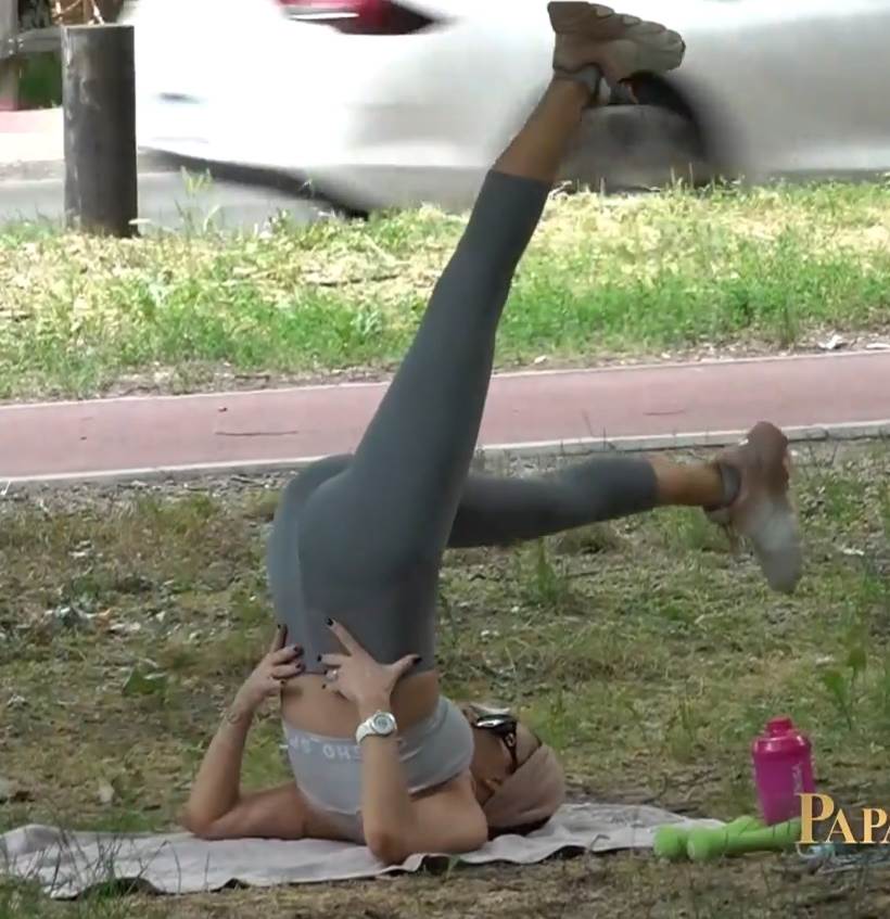 ana nikolic u bikiniju