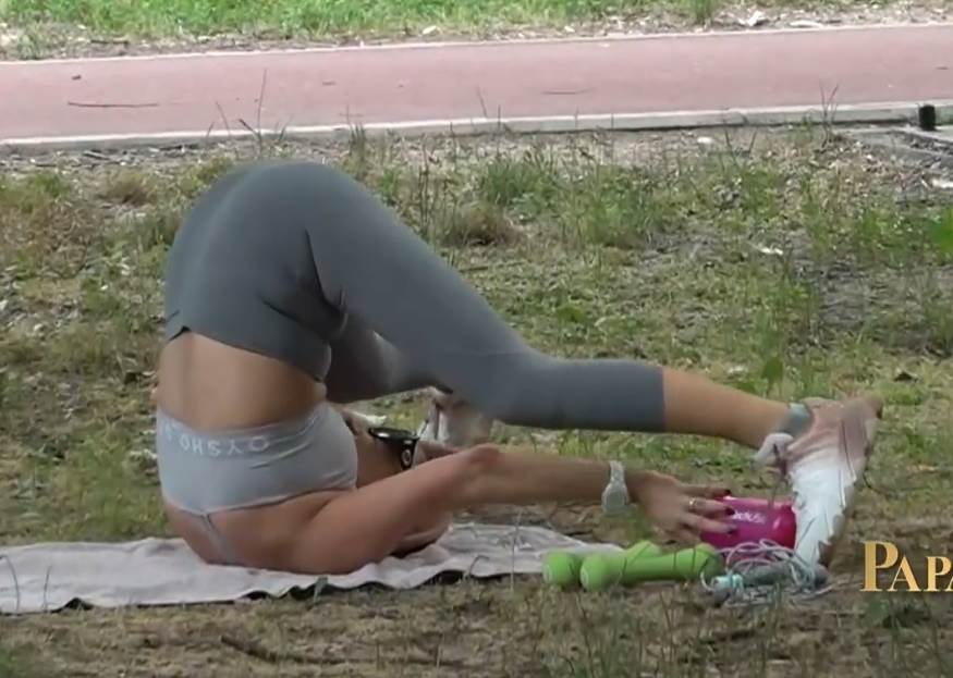 ana nikolic u bikiniju