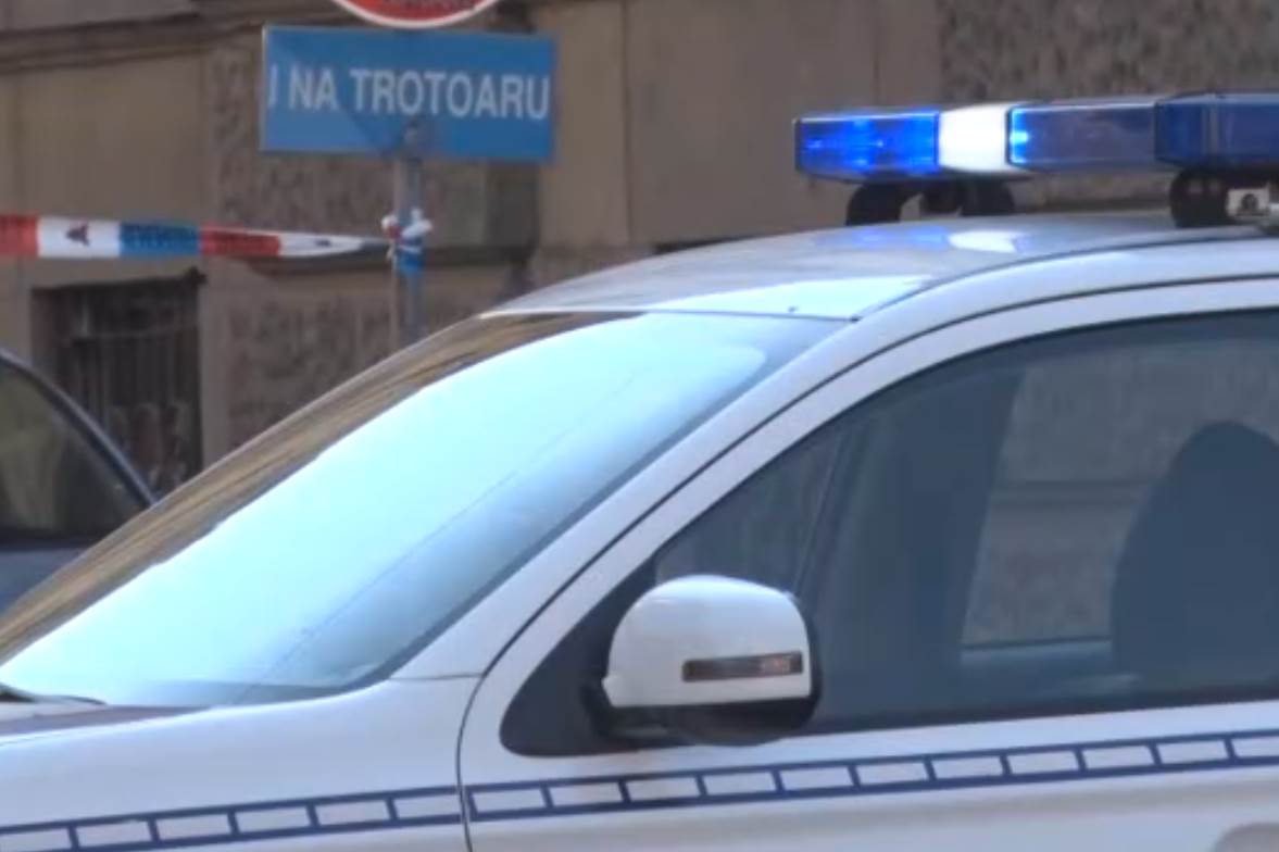 prokuplje pucnjava ispred opstine