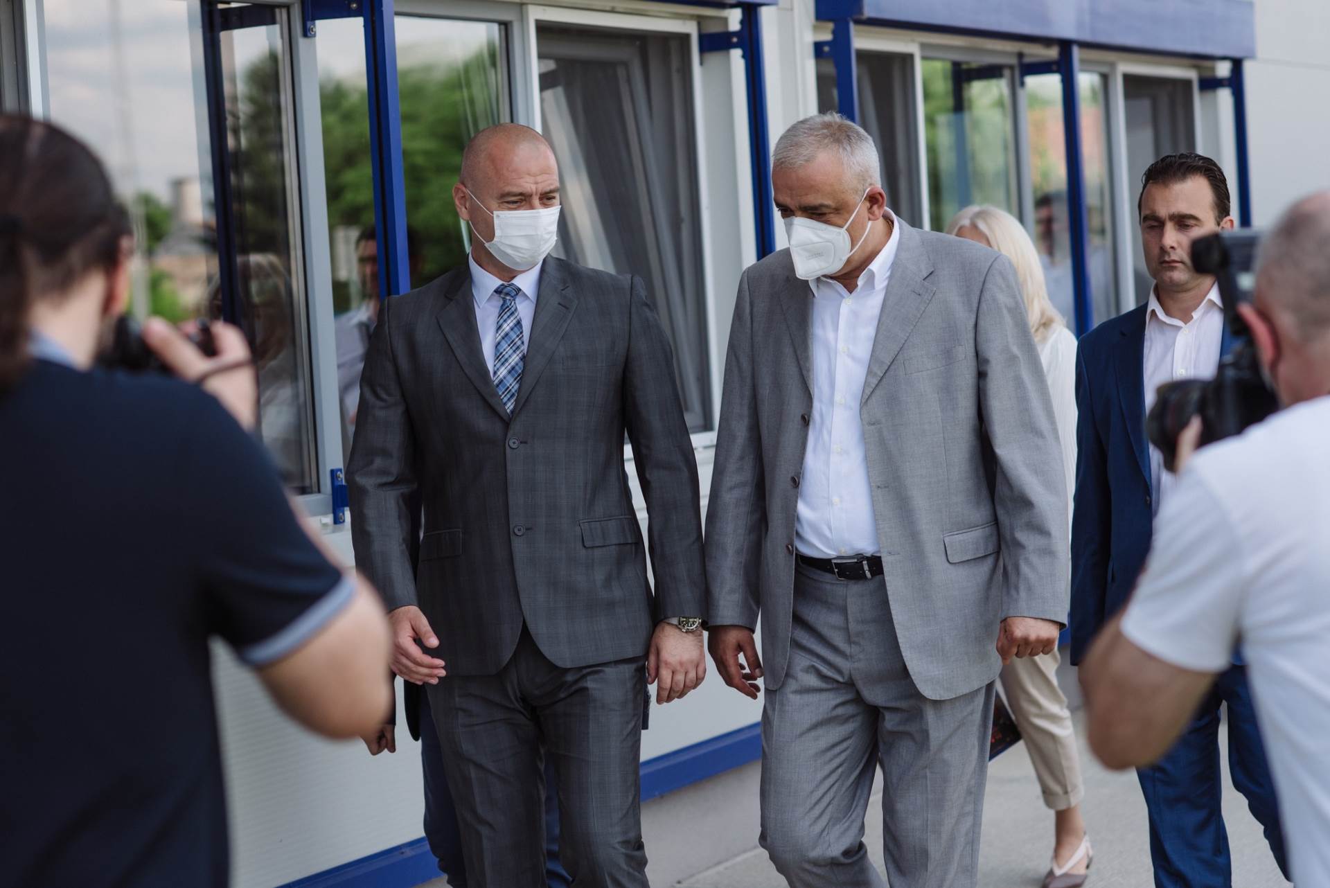 stevan bakic dr nenad ivanisevic posetili slobodnu zonu