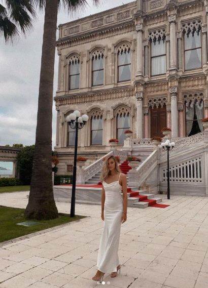 sofija milosevic u bikiniju