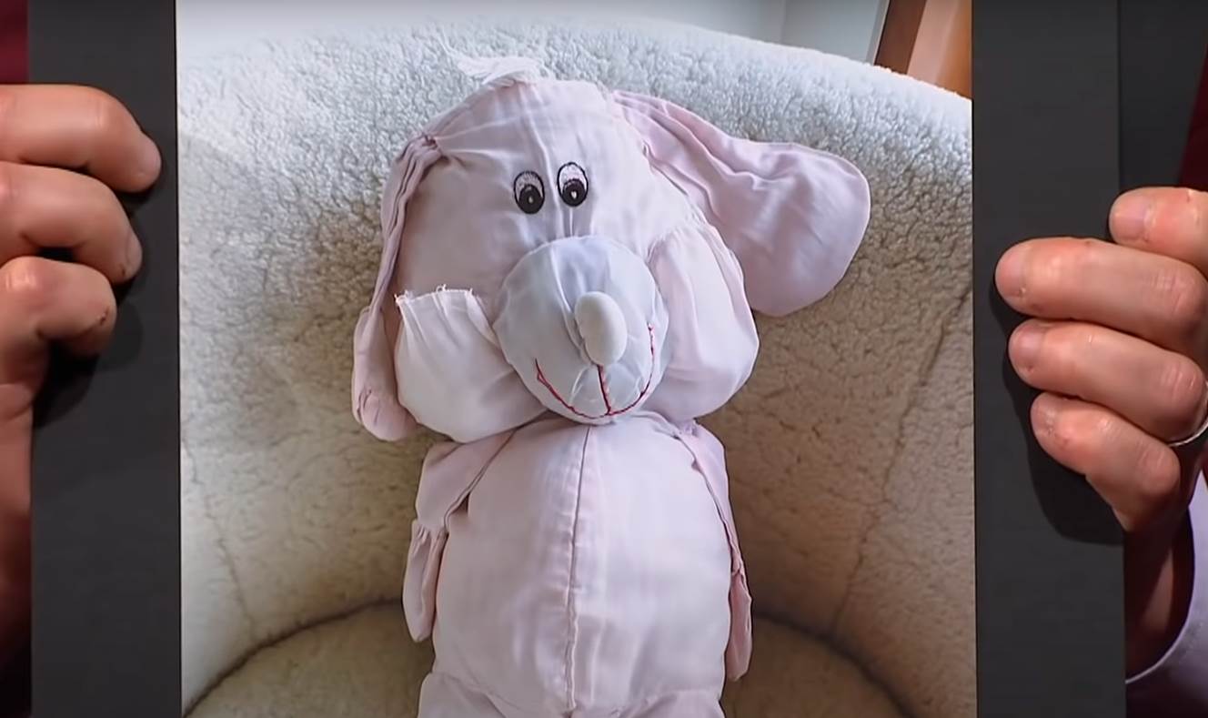 margo robi spava sa igrackom