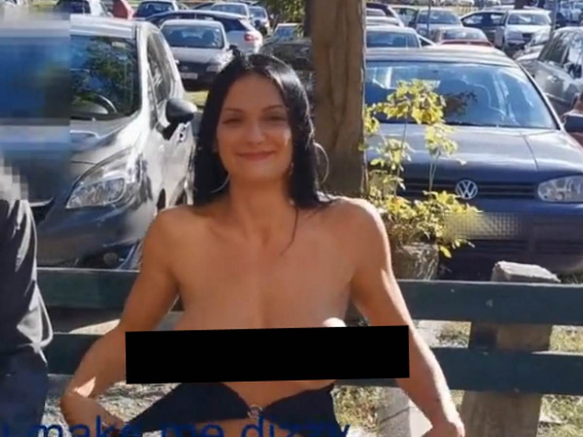 lili milf toples u parku