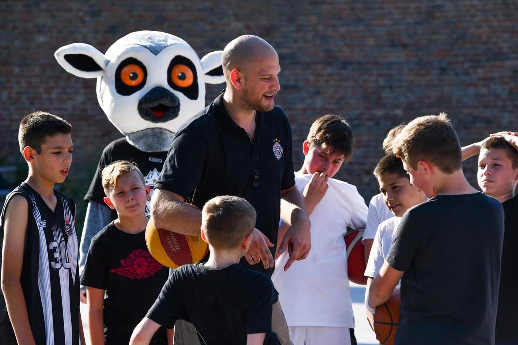 kosarka mozzart partizan letnji kamp