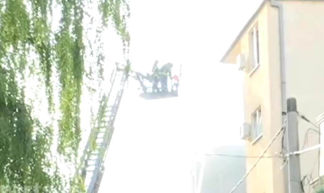 pozar na zvezdari povredjeni vatrogasci