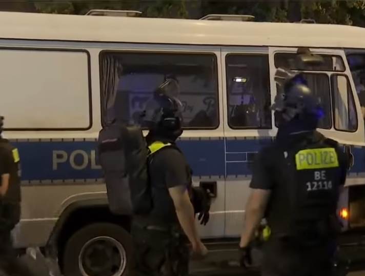 pucnjava u berlinu opis napadaca