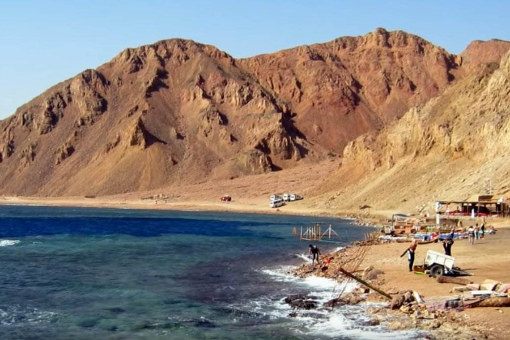 velika plava rupa belize dahab