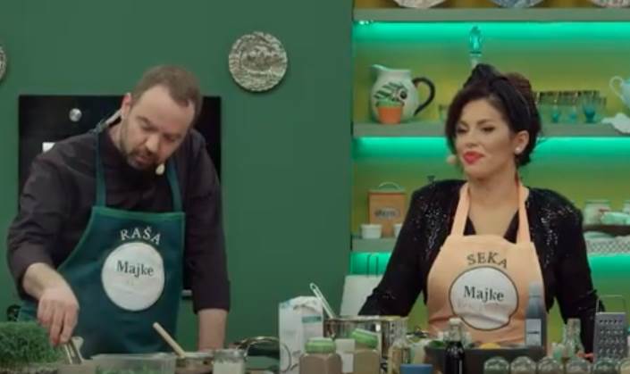 seka kuvala u haljni majke i snajke 