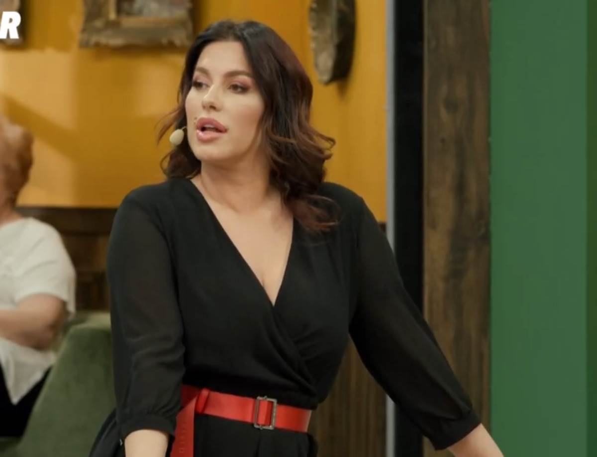 majke i snajke finale seka aleksic dekolte