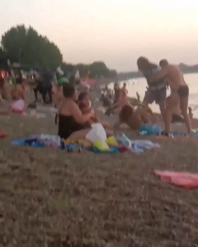 Muškarac tukao devojku na Adi Ciganliji (Video)