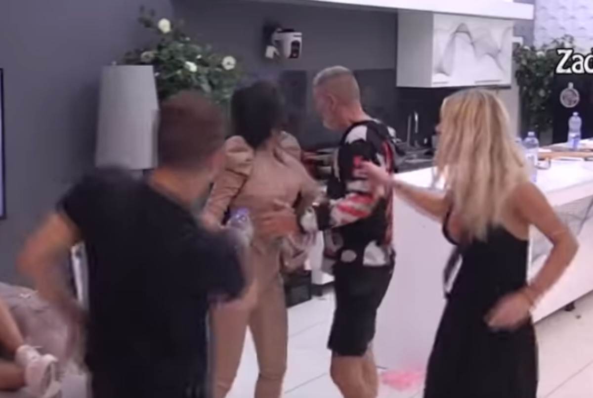 maja marinkovic lepi mica svadja pljuvali se