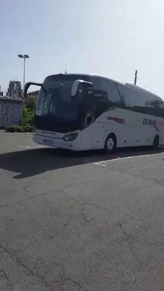 kamenovan autobus u skoplju video