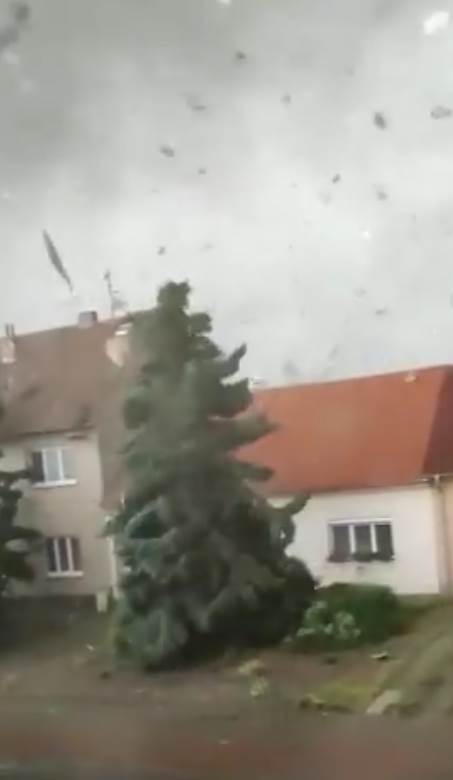 tornado u ceskoj video