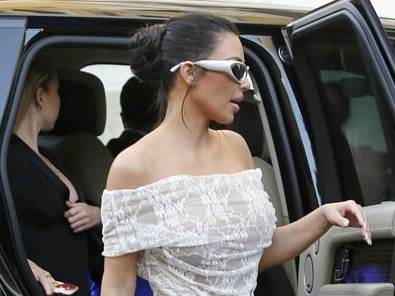 Kim Kardašijan nosi pelene da ne bi išla u wc