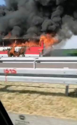 izgoreo autobus lovcenac