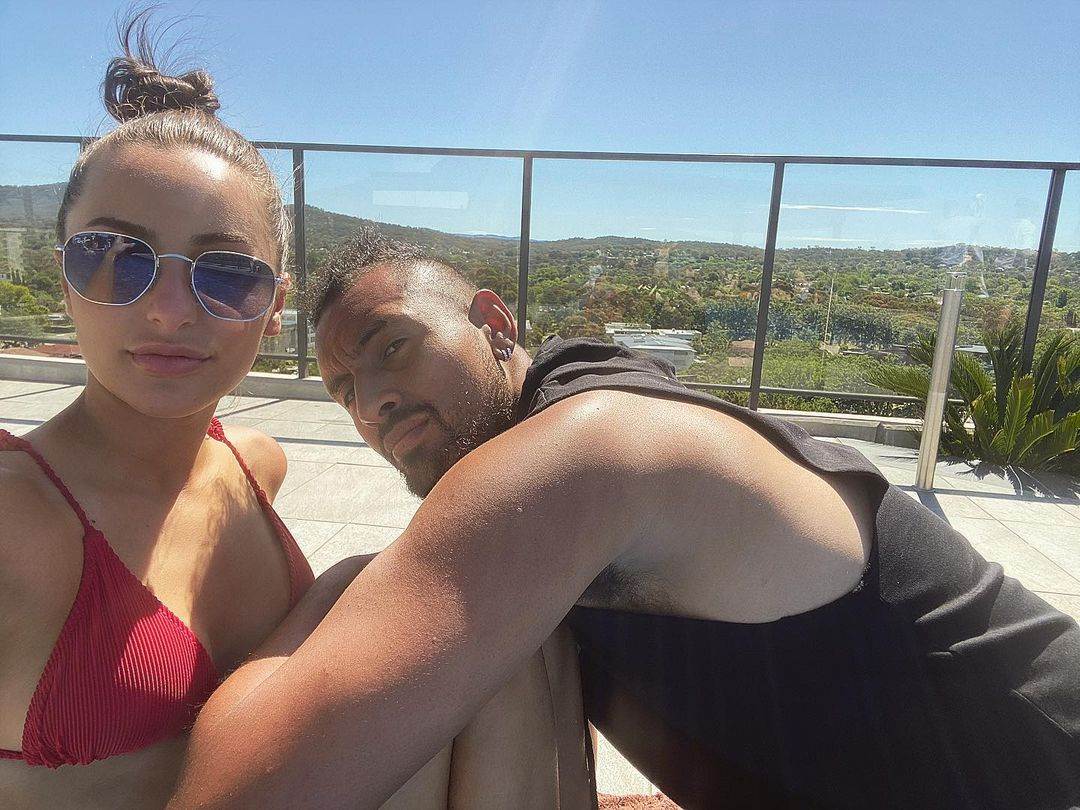 kjara pasari devojka nika kirjosa