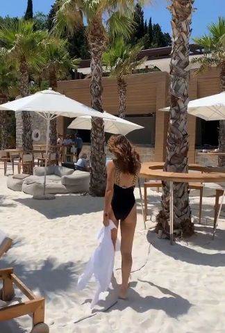 Sanja Marinković dekolte