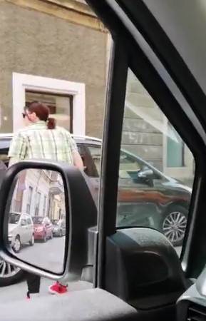 rijeka svadja zena tuce muskarca