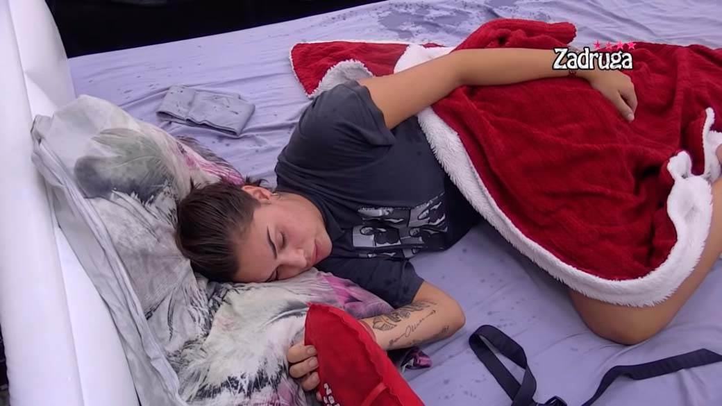 filip car ispolivao minu zadruga