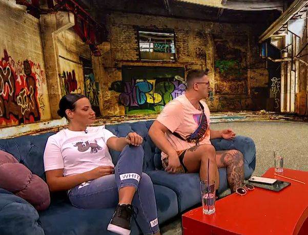 kristijan golubovic seks sa sestrom zatvor