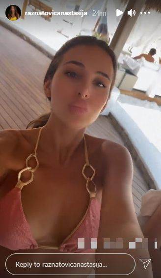 anastasija raznatovic u bikiniju turska