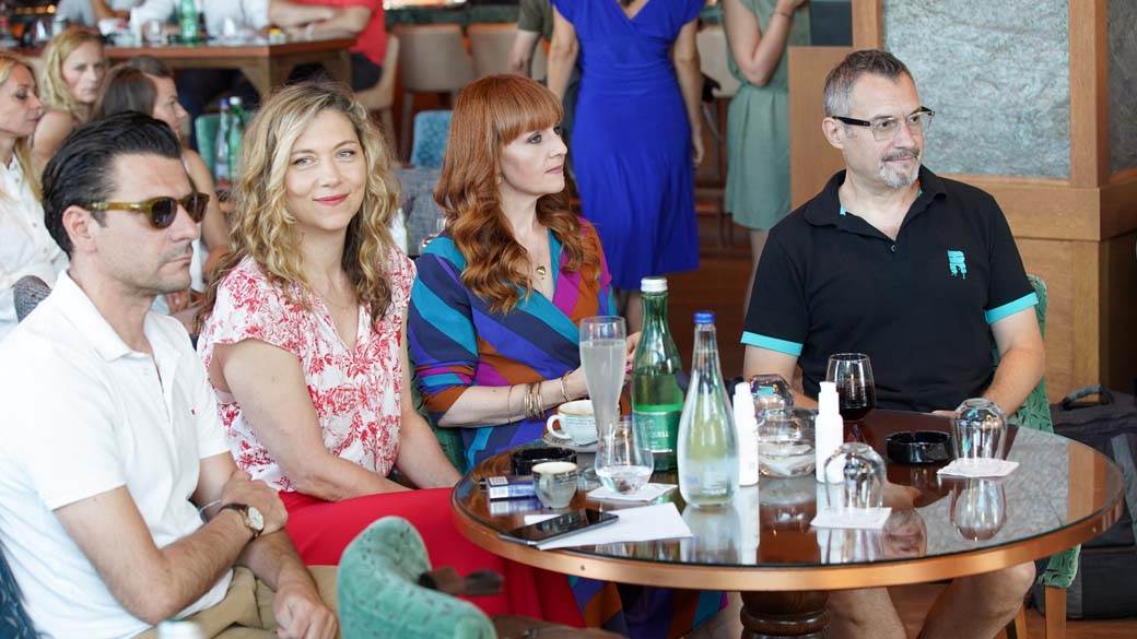 superstar uzbudljiva jesen ubice drzavni sluzbenik