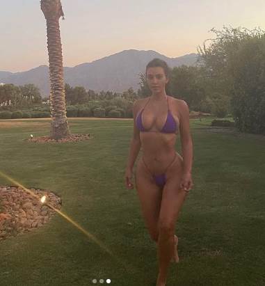 kim kardasijan u bikiniju 