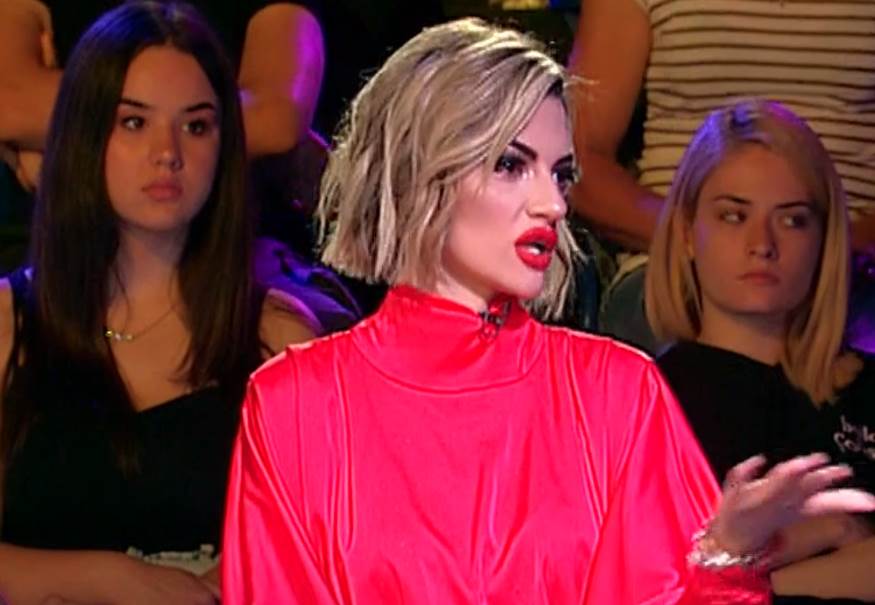 Tara Simov trudna pokazala partnera