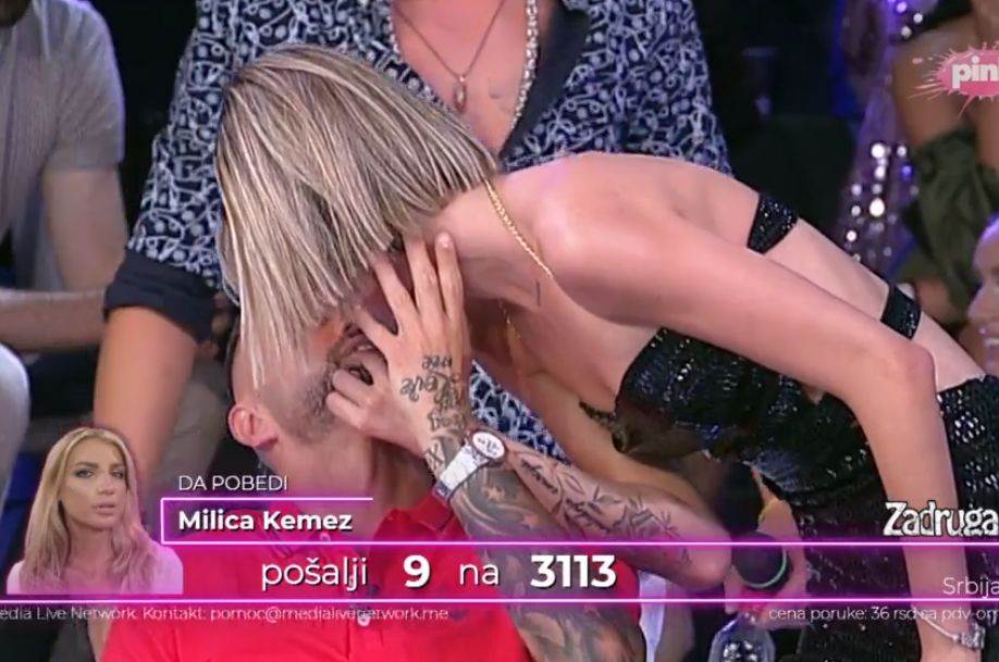 sa tara simov poljubac u finalu