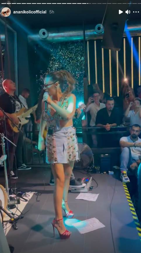 ana nikolic u donjem vesu