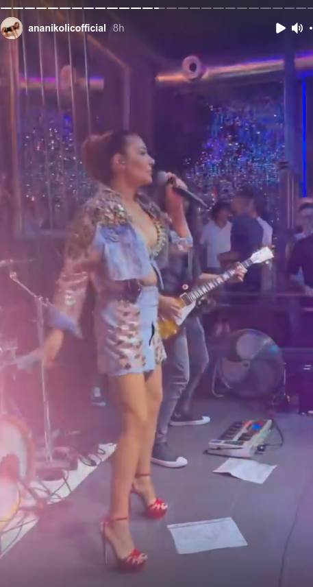 ana nikolic u donjem vesu