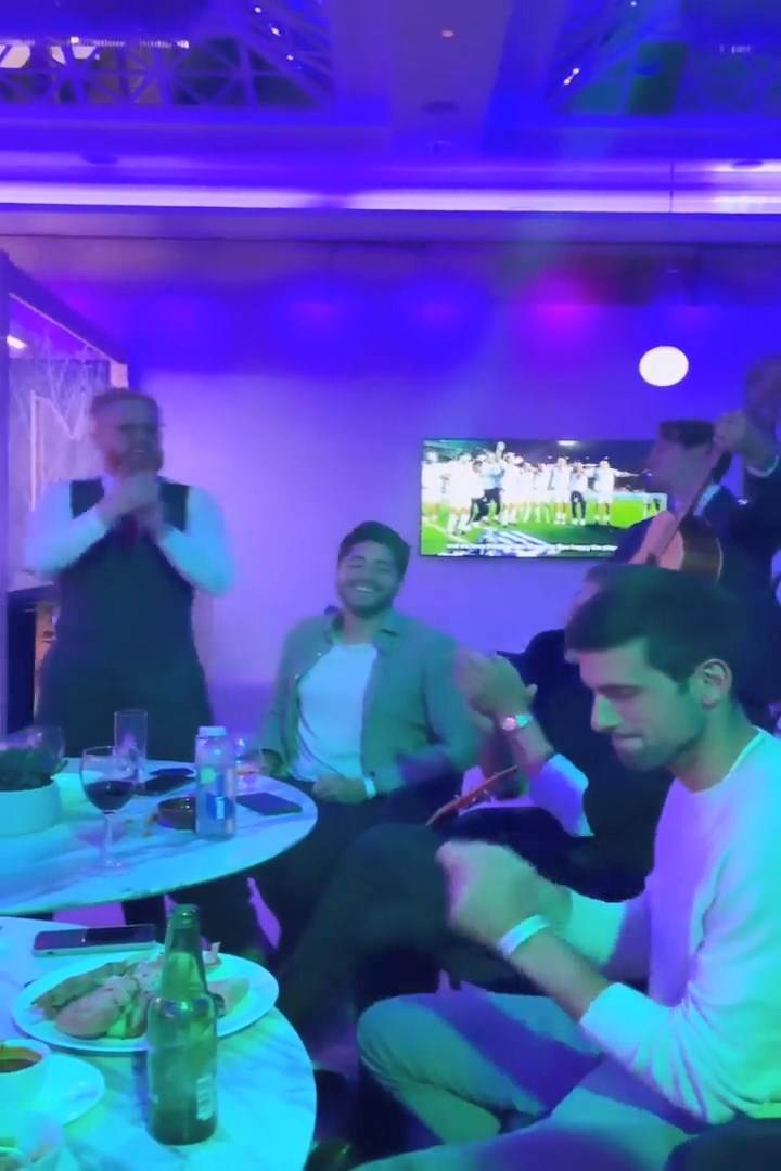 novak djokovic slavlje vimbldon vembli zurka boban kapelo