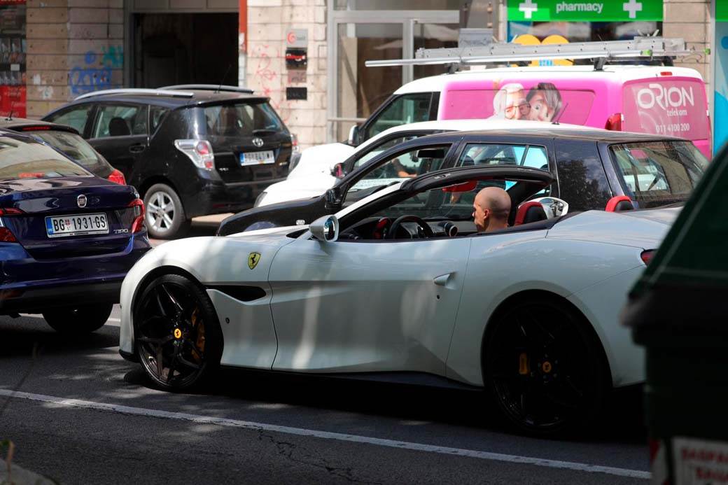 Baka Prase u ferariju video