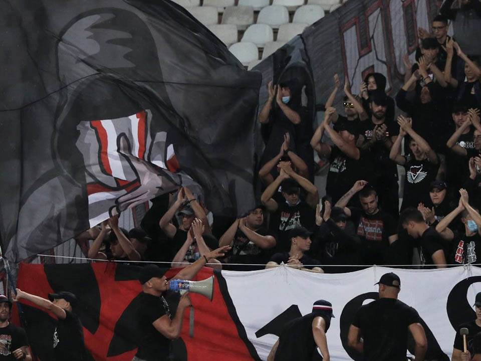 Stanković menja formaciju Zvezde protiv Kairata Ben igra napadača