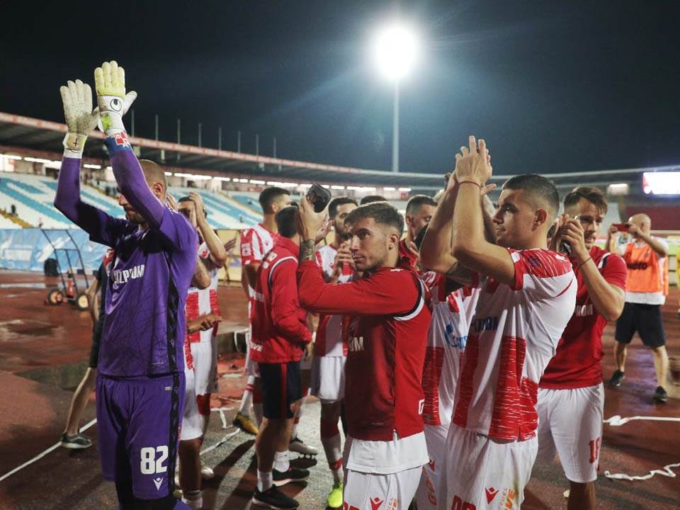 Stanković menja formaciju Zvezde protiv Kairata Ben igra napadača