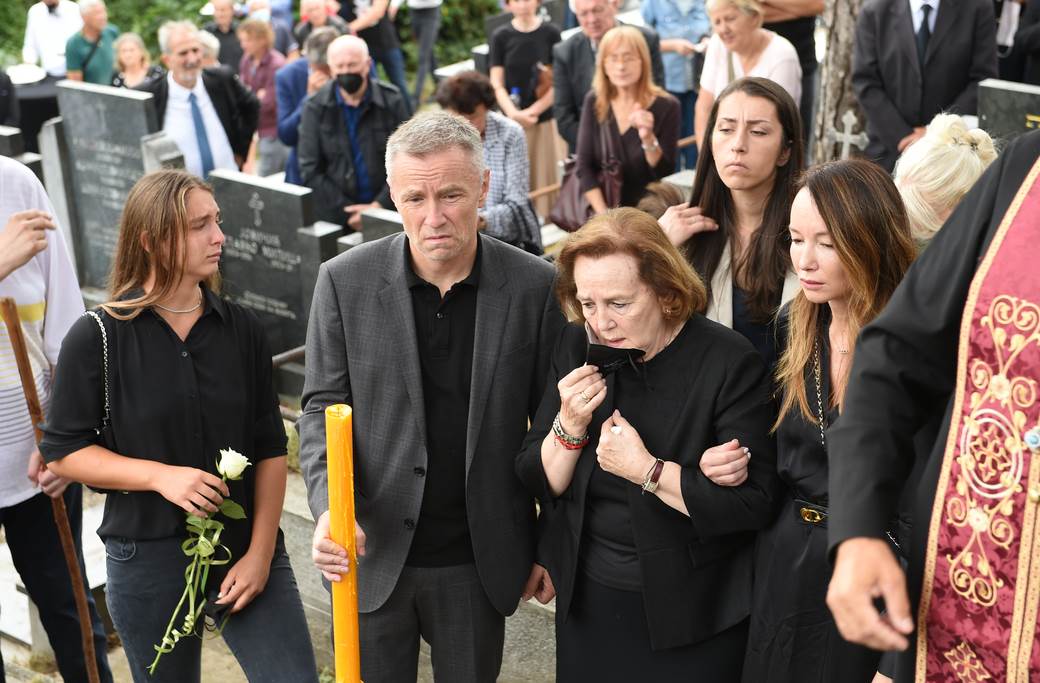 Vlade Divac na sahrani Radomira Antića