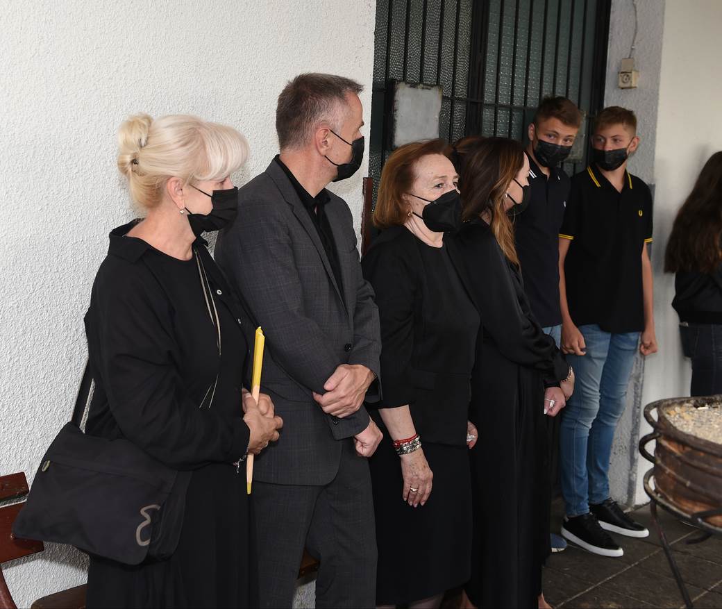 Vlade Divac na sahrani Radomira Antića