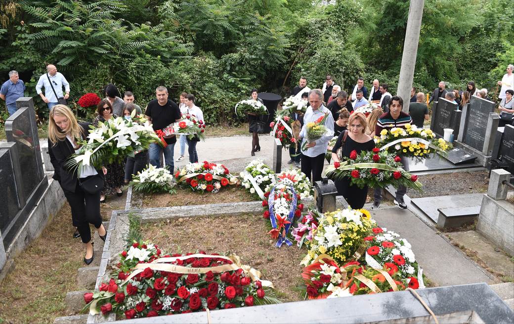 Vlade Divac na sahrani Radomira Antića