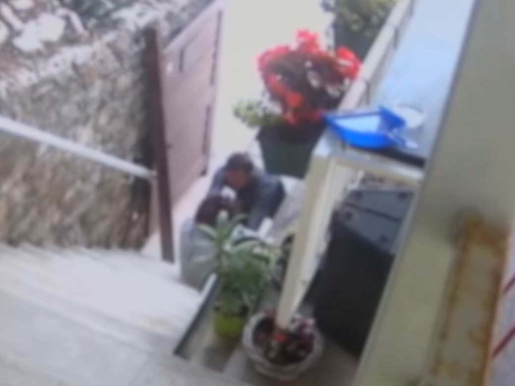 Pretukao dve žene u Splitu