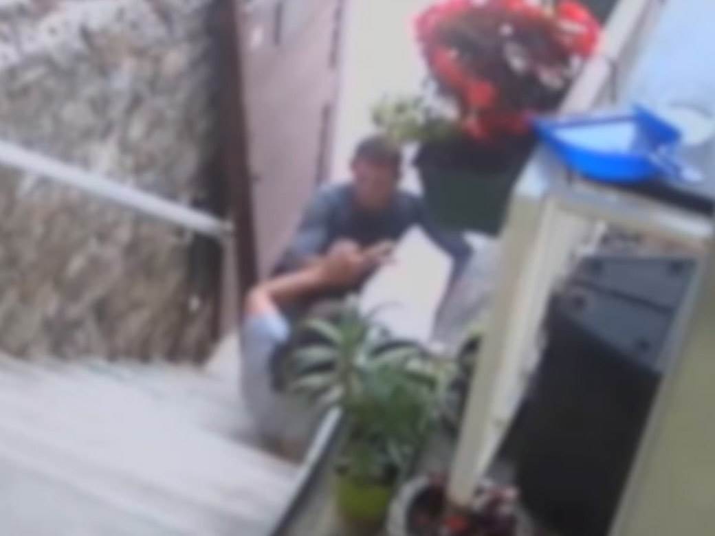 Pretukao dve žene u Splitu