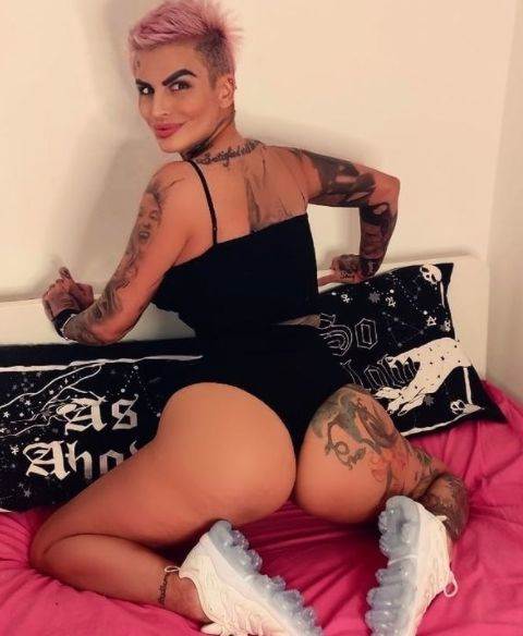 PRE 6 MESECI ŠOKIRALA KILAŽOM: Jelena imala 20 kila viška, slike ZAPALILE društvene mreže - pogledajte je SAD!