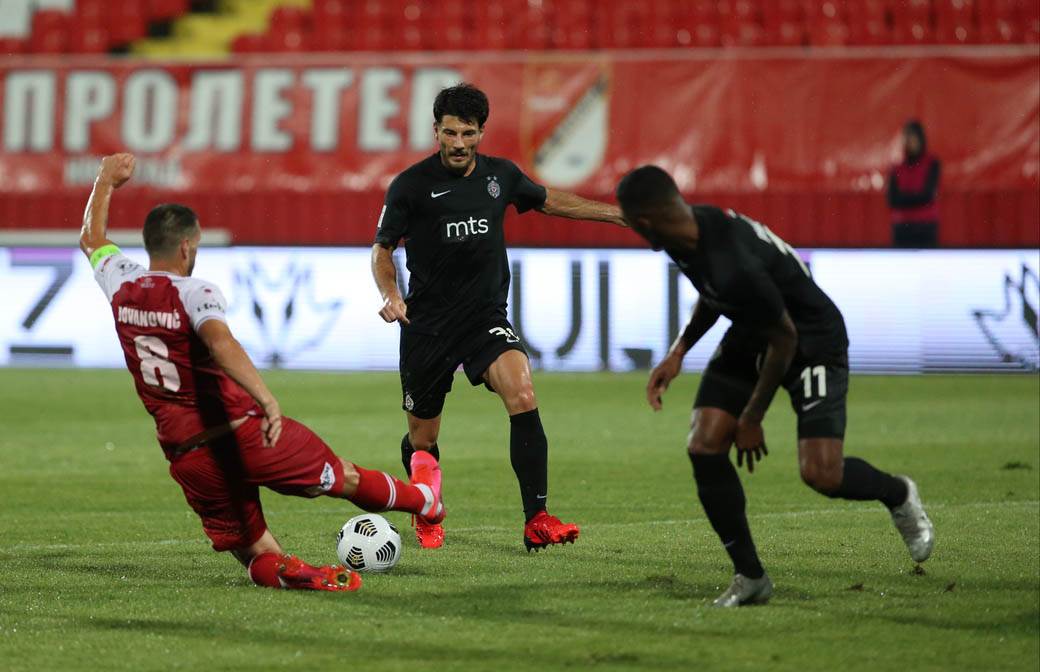 Rikardo Gomeš gol za Partizan protiv Proletera sa 20 metara