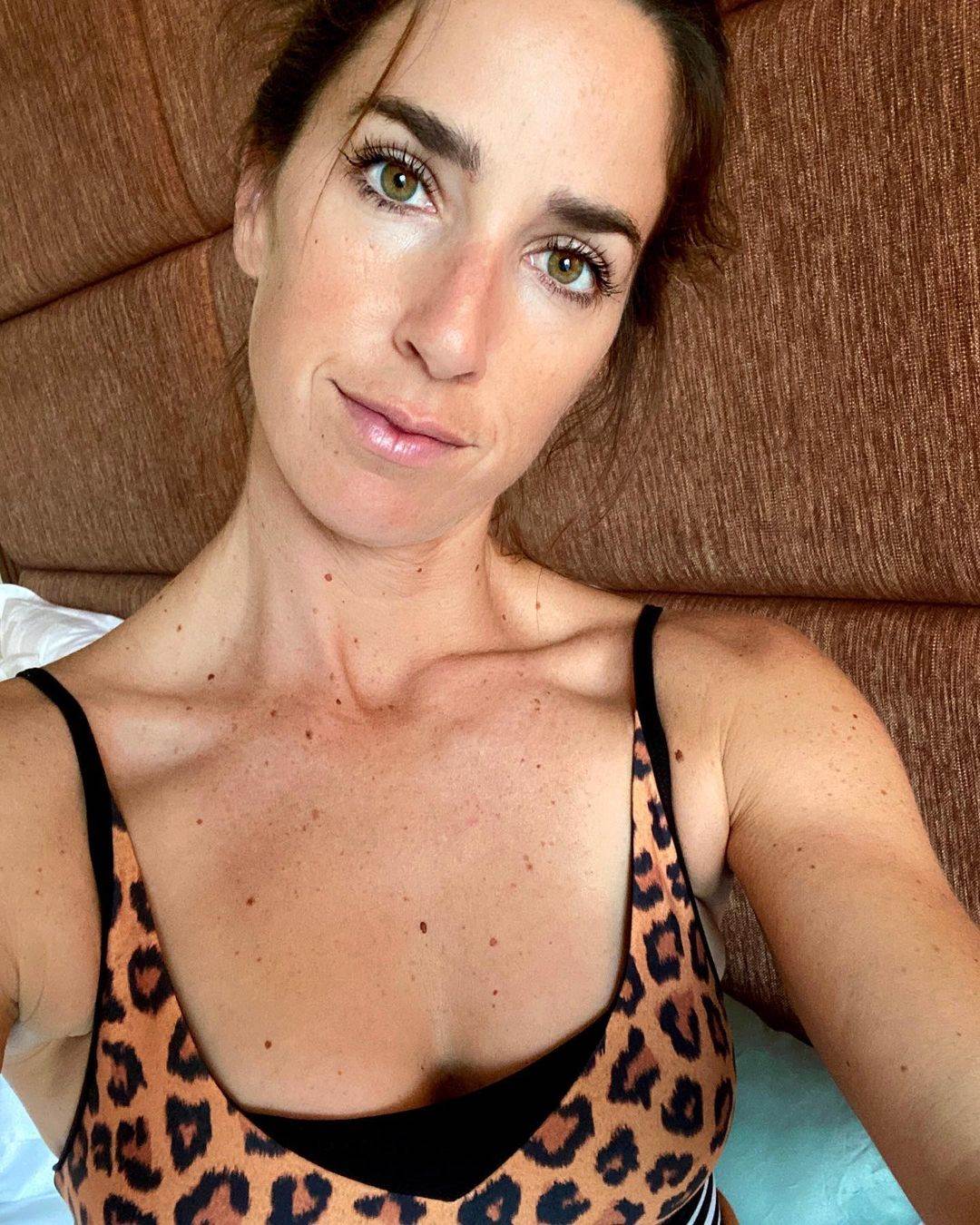 Odbojkašica prodaje gole slike za Božić