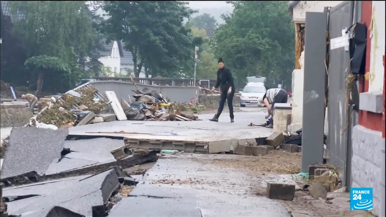 Broj stradalih u poplavama prešao 180