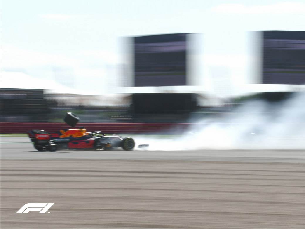 Maks Ferstapen i Luis Hamilton sudar u prvom krugu na Silverstonu