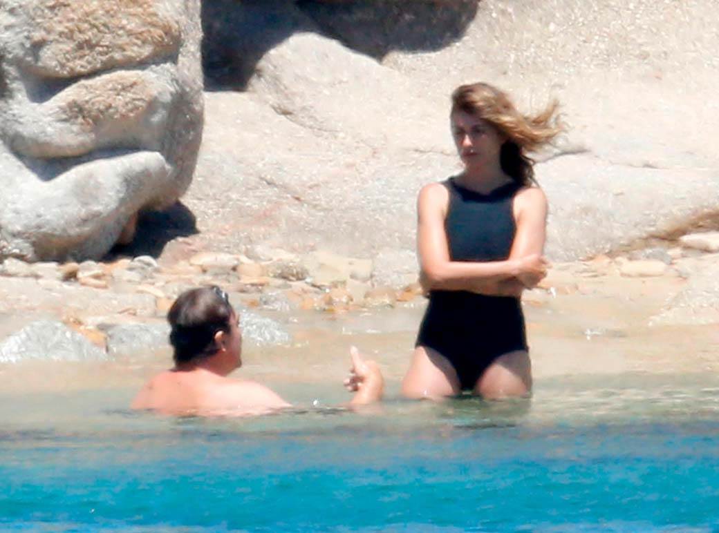 Penelope Kruz u kupaćem paparaco